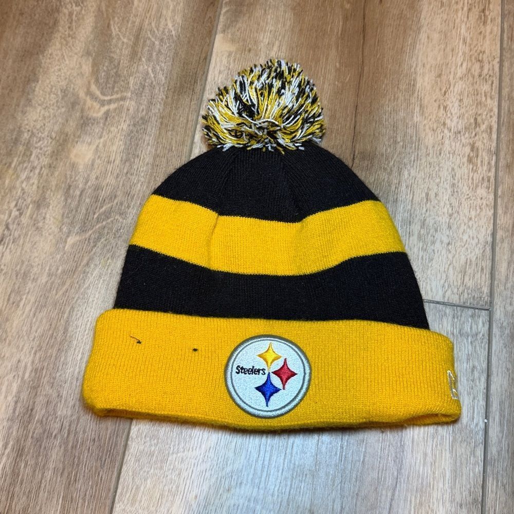 New-era Men's Black and Yellow Hat